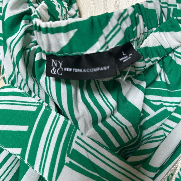 New York & Company Asymmetrical Dress in Green and White - Picture 6 of 7